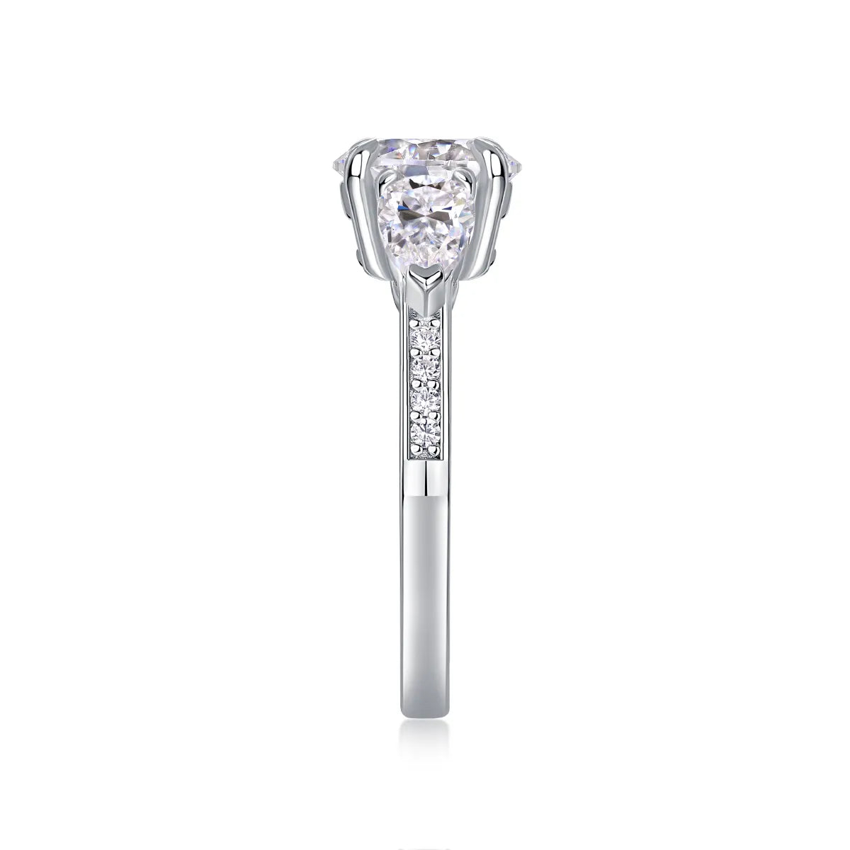 The Viienne 2-Carat Moissanite Promise Ring